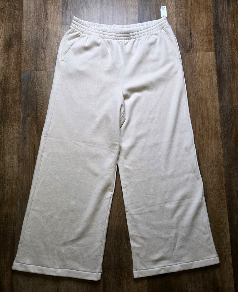 Gap Women's High Rise Loose Fit Wide Leg Cream Soft Fleece Sweatpants Sz XL NWT